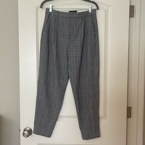 Banana Republic Tapered Pant